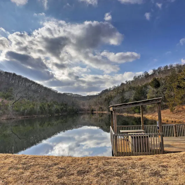 Branson, MO - Lake with mountains